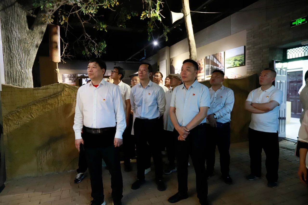 砥礪初心使命，汲取奮進(jìn)力量丨花花牛乳業(yè)集團(tuán)黨委組織開展學(xué)習(xí)“焦裕祿精神”主題黨日活動