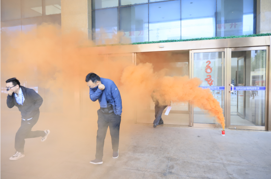 增強(qiáng)消防意識(shí)，筑牢安全底線丨花花牛乳業(yè)集團(tuán)組織消防應(yīng)急演練