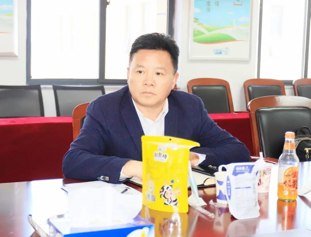 花花牛| 省農(nóng)投集團董事長李曉寰一行蒞臨花花牛調(diào)研指導工作