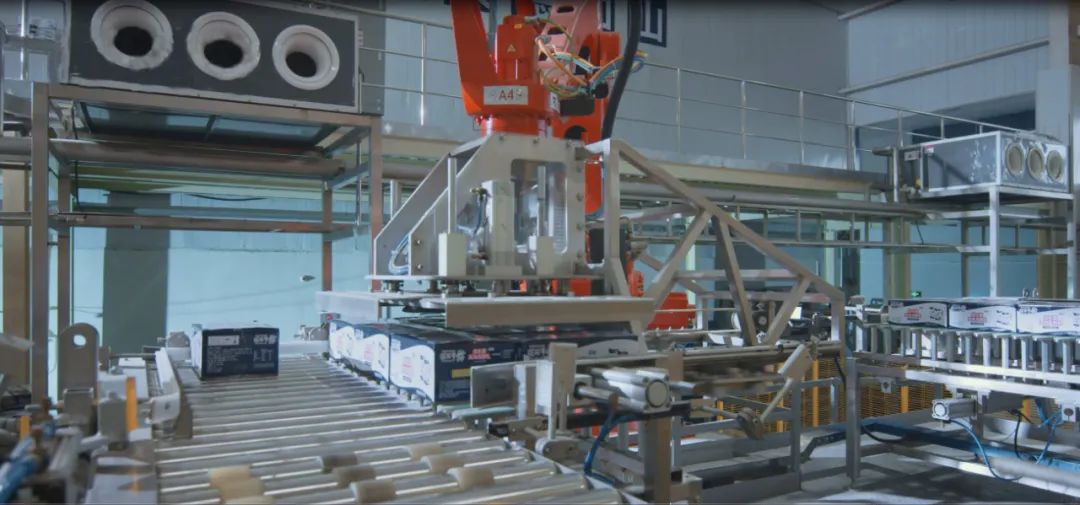 快訊丨河南省人民政府國有資產監(jiān)督管理委員會副主任劉銀志蒞臨花花牛乳業(yè)集團參觀座談