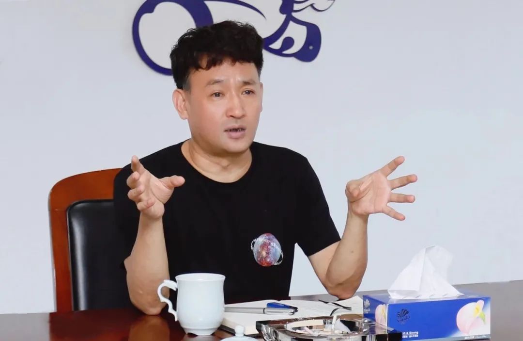 凝心聚力·贏創(chuàng)未來 | 花花牛乳業(yè)集團(tuán)召開營銷、養(yǎng)殖及飼料經(jīng)營工作會議