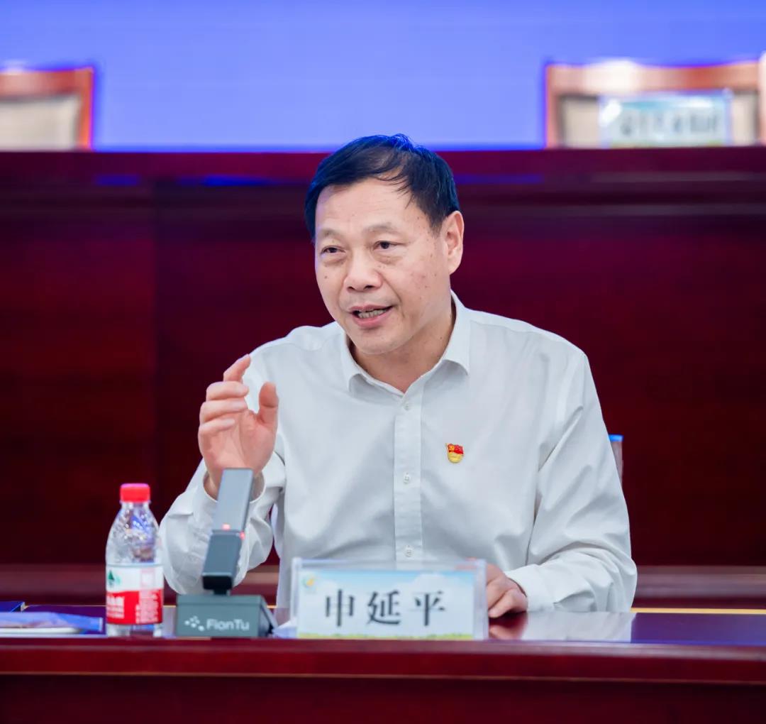 花花牛| 蘭考縣人民政府與蒙牛、花花牛達(dá)成戰(zhàn)略合作 助力河南奶業(yè)高質(zhì)量發(fā)展