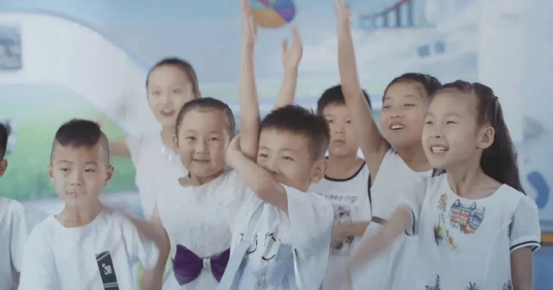 花花牛丨每天一杯奶，幸福健康喝出來?。。? />
			</div>
		<div   id=