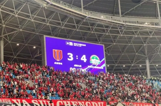 榮耀時(shí)刻，共赴巔峰——河南花花牛乳業(yè)集團(tuán)見證河南足球歷史性突破，與一億家鄉(xiāng)人民共燃鐵血榮光！